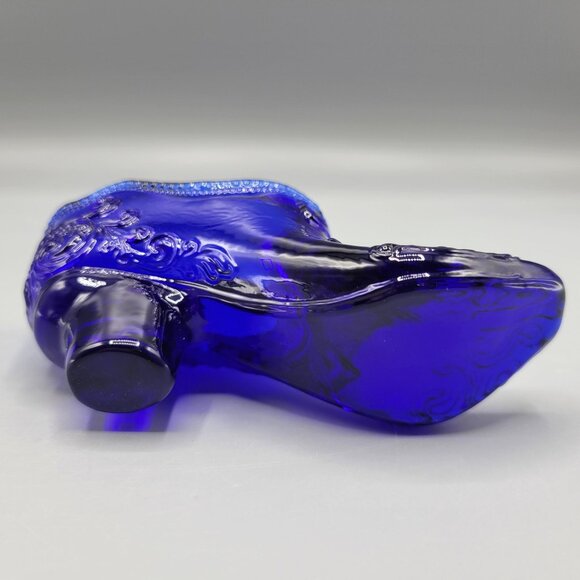 Vintage Cobalt Blue Glass Shoe Figurine Scroll & Bow Detailing Collectible - Picture 8 of 13
